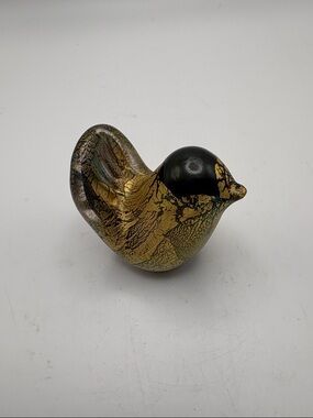 Isle of Wight Studio Glass Bird Figurine